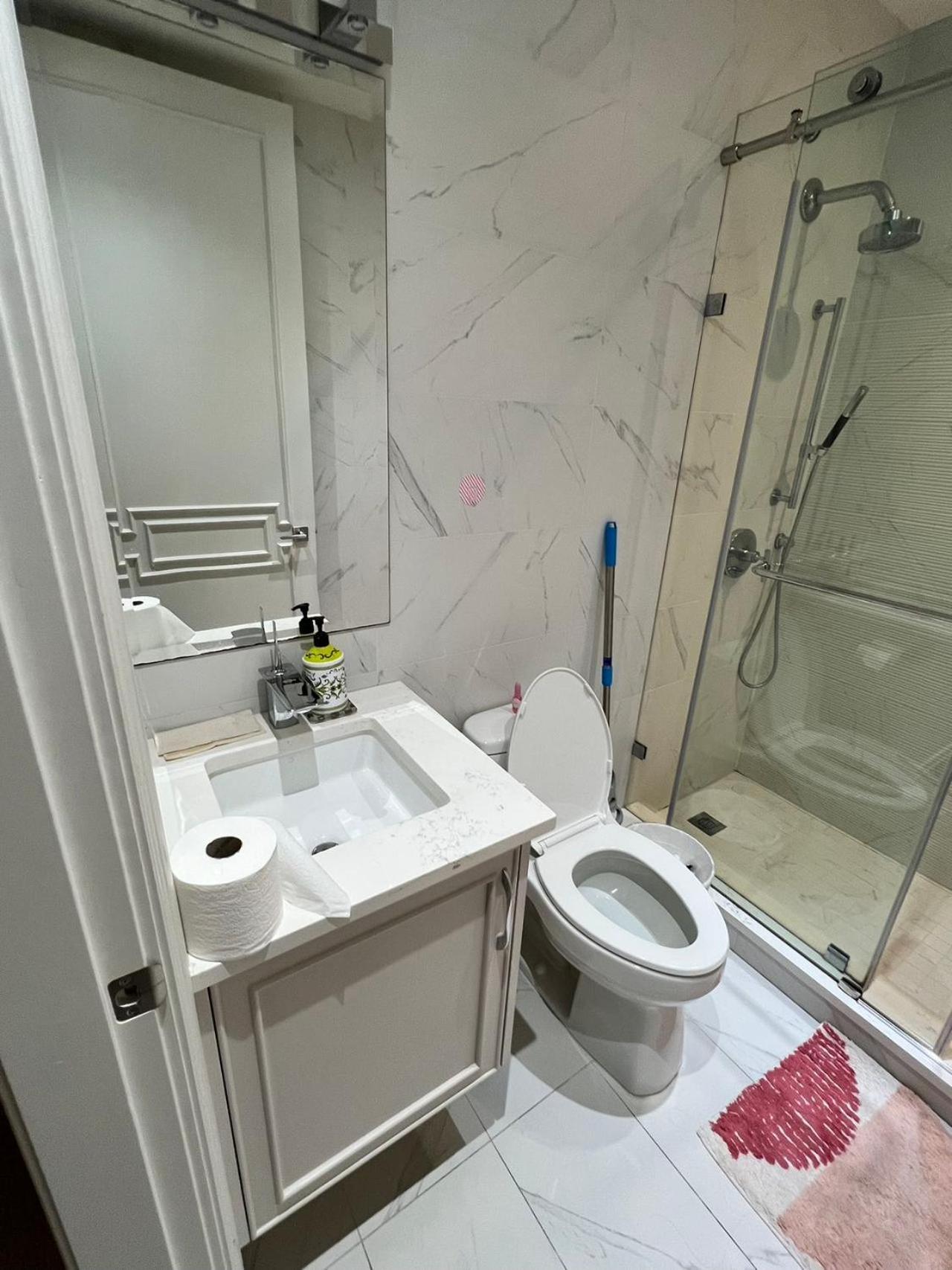 Private Rooms In Vancouver West Luaran gambar